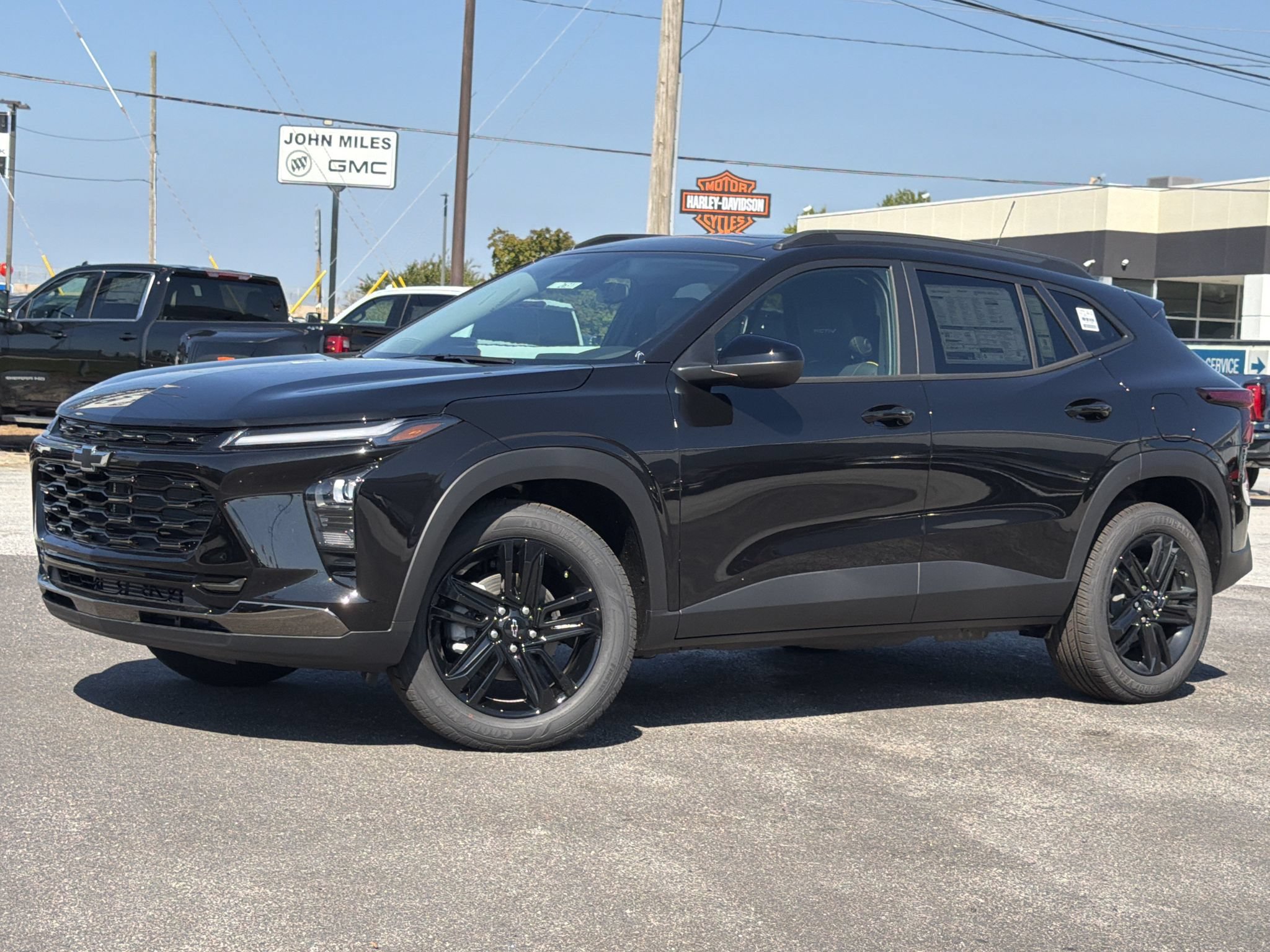 New 2026 Chevrolet Trax ACTIV w/ Sunroof Package
