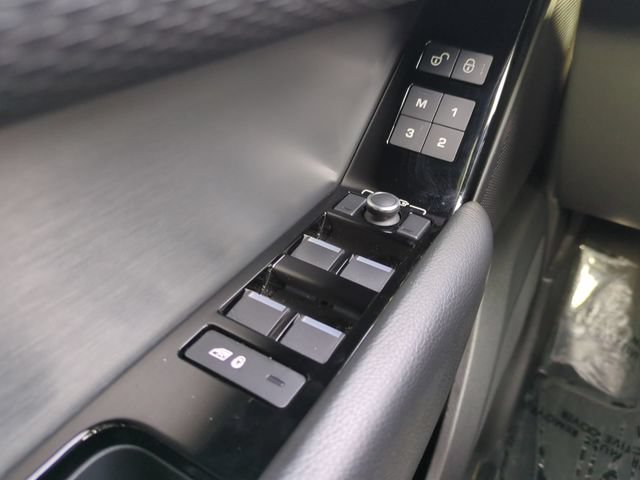 Used 2020 Land Rover Range Rover Velar R-Dynamic S AWD/4WD image 29
