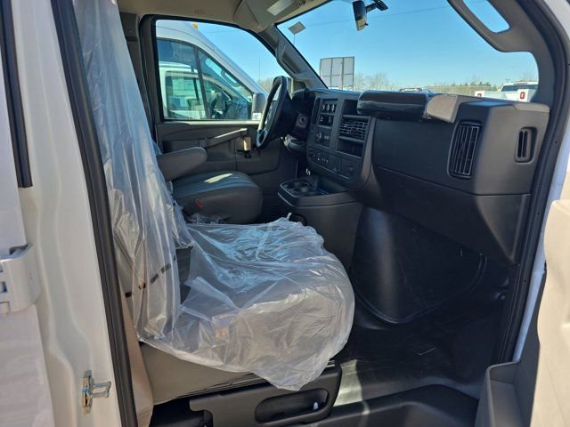 New 2025 Chevrolet Express 2500 w/ Driver Convenience Package RWD image 13