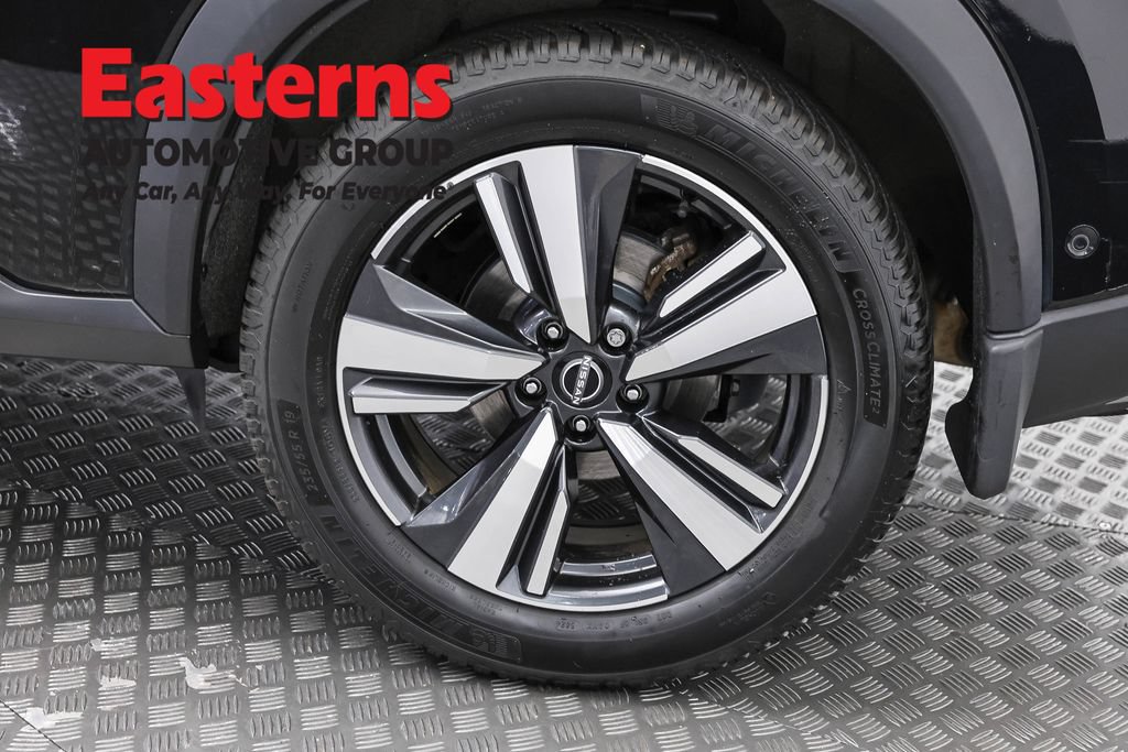 Used 2023 Nissan Rogue Platinum w/ Platinum Premium Package AWD/4WD image 36