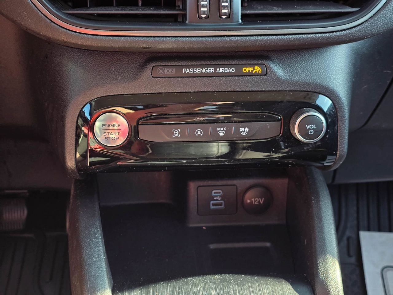 Used 2023 Ford Escape Active w/ Tech Pack #1 AWD/4WD image 18