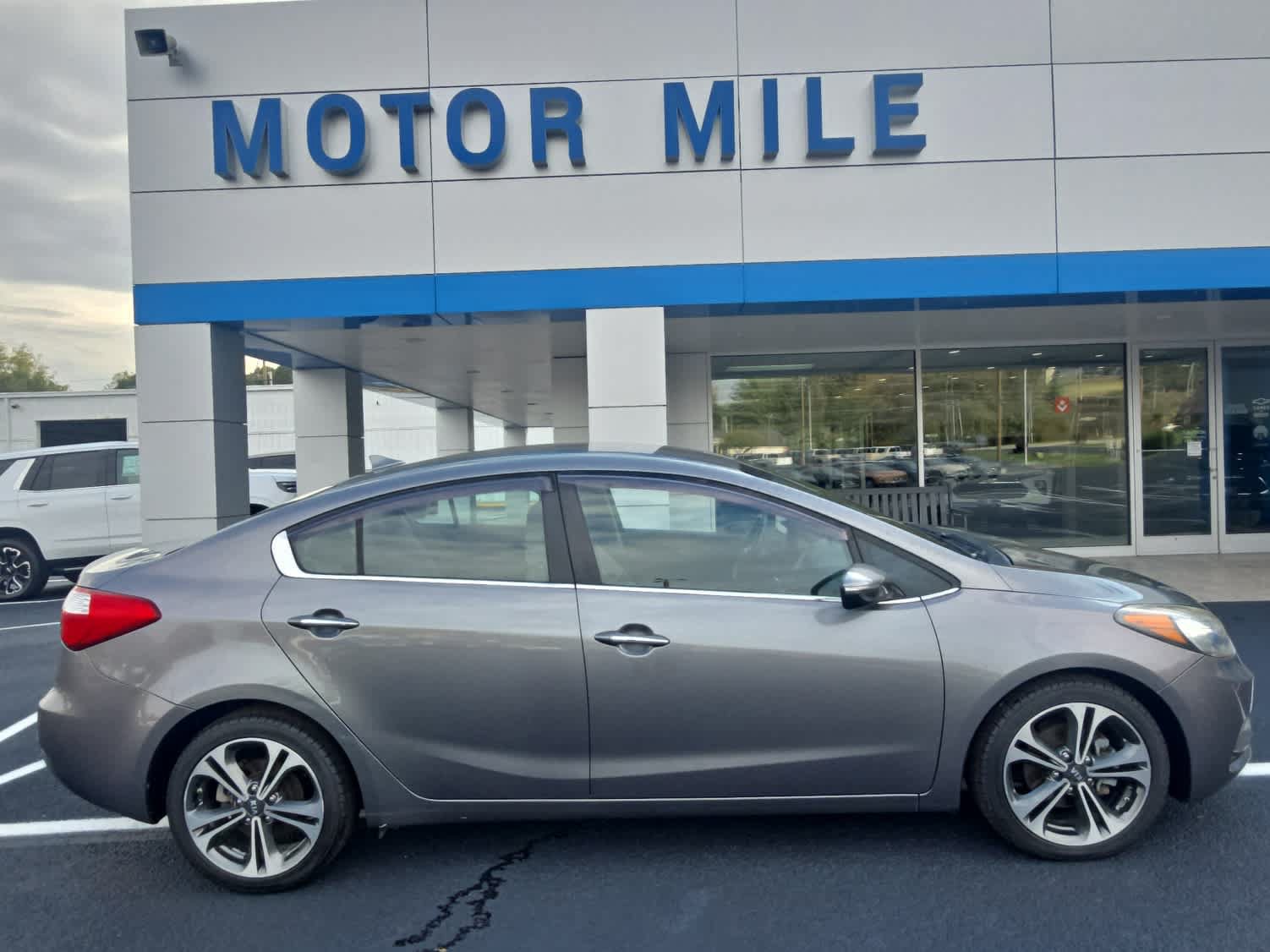 Used 2015 Kia Forte EX w/ UVO Package W/17" Alloys FWD image 4