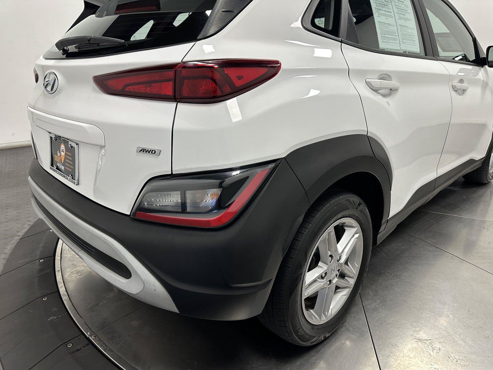 Used 2022 Hyundai Kona SE w/ Cargo Package AWD/4WD image 14