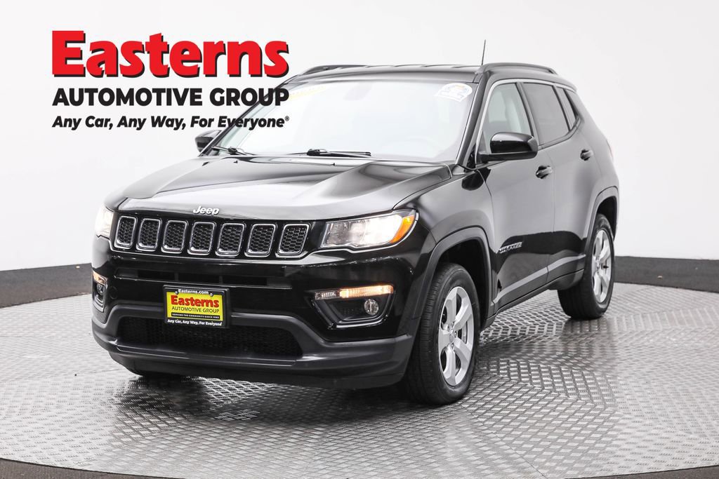 Used 2019 Jeep Compass Latitude w/ Cold Weather Group image 1