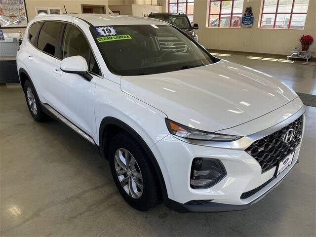 Used 2019 Hyundai Santa Fe SE AWD/4WD image 9