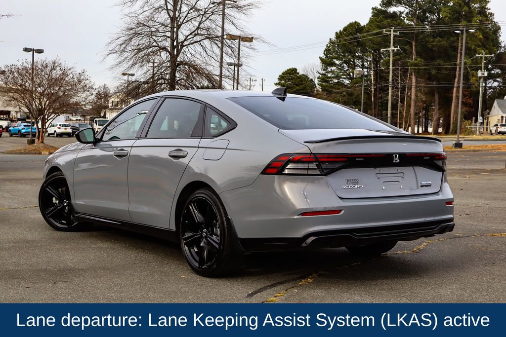 Used 2025 Honda Accord Sport image 5