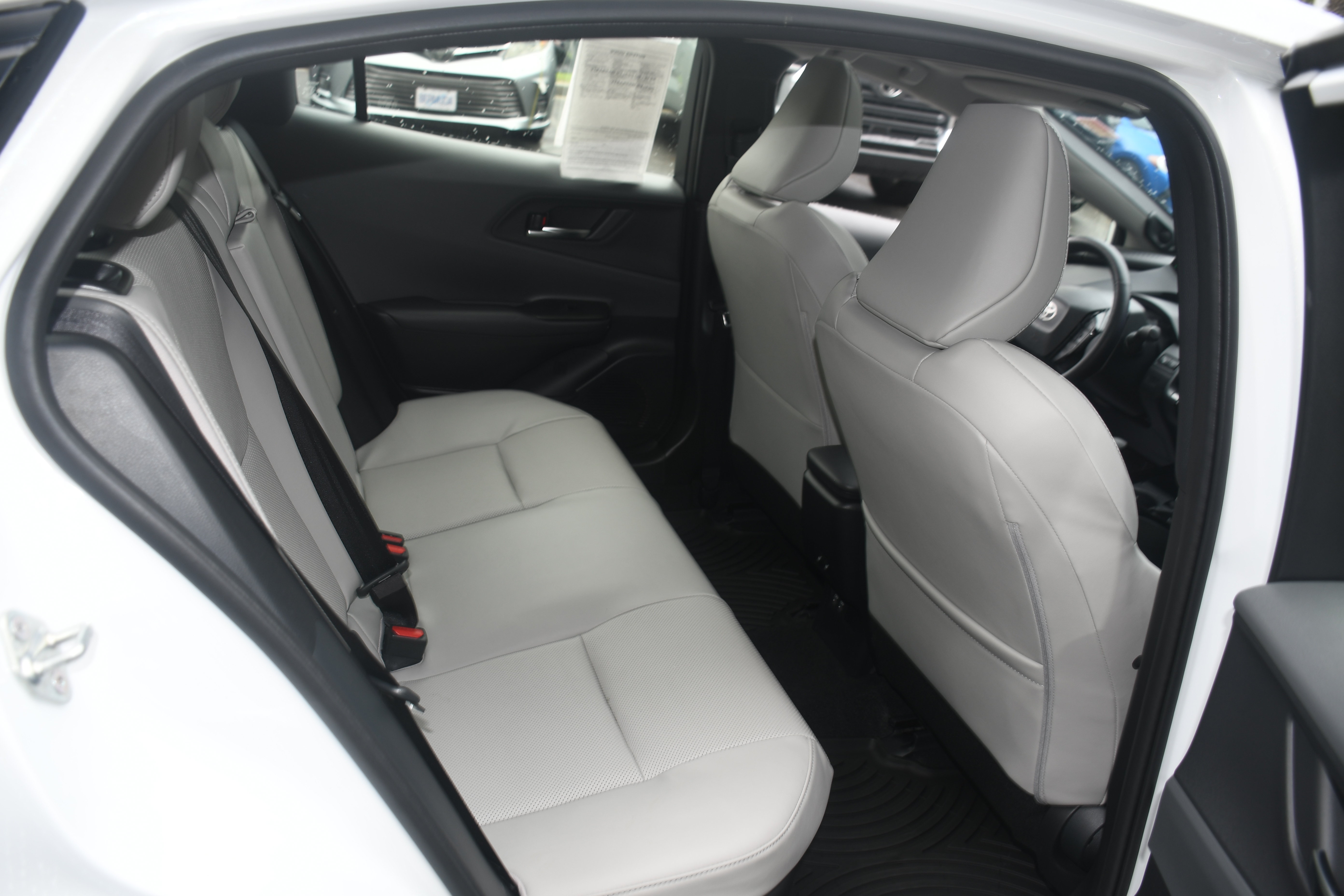 Certified 2024 Toyota Prius Limited w/ Limited Premium Package FWD image 20