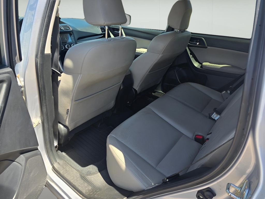 Used 2017 Subaru Forester 2.5i Limited AWD/4WD image 12