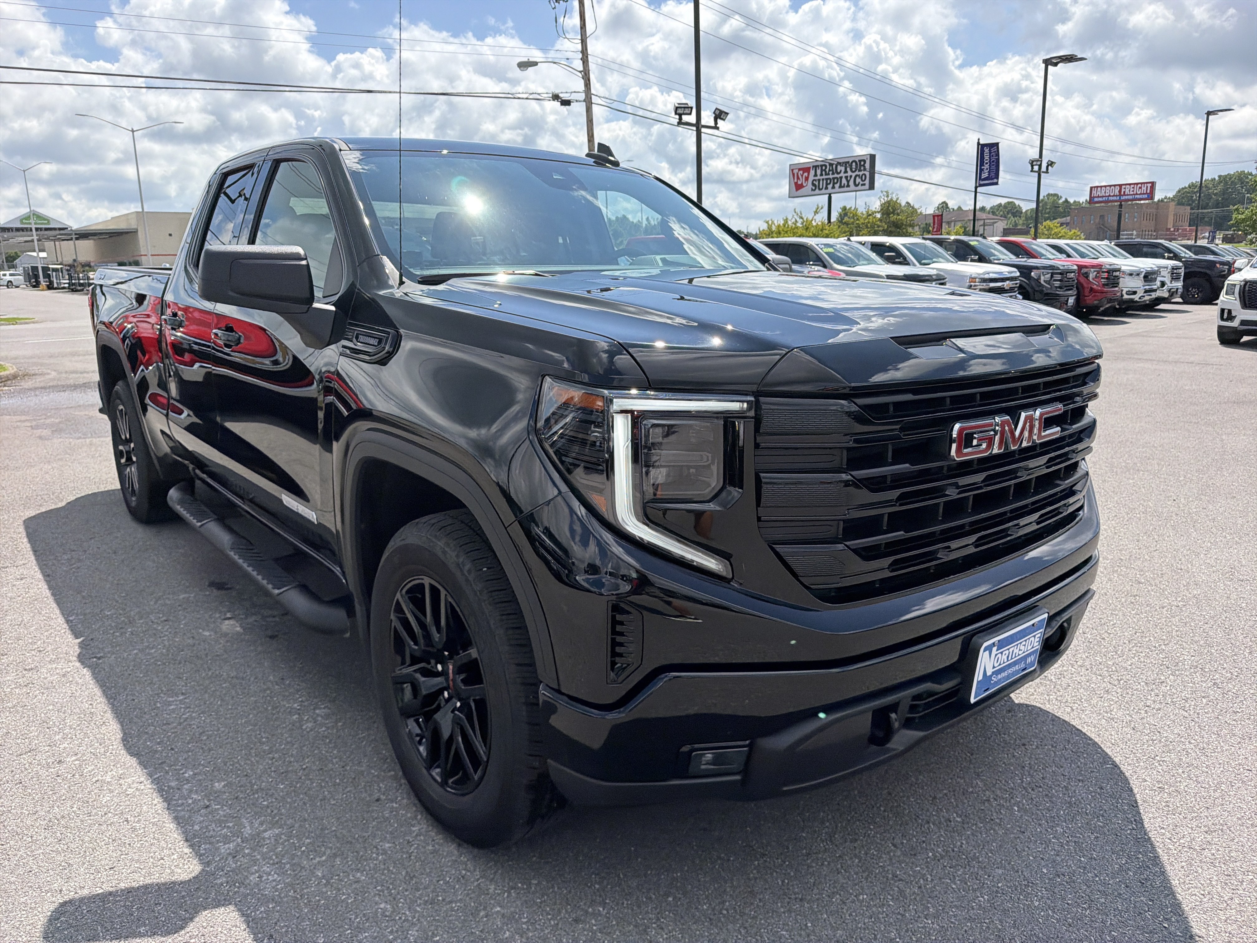 Certified 2025 GMC Sierra 1500 Elevation AWD/4WD image 3