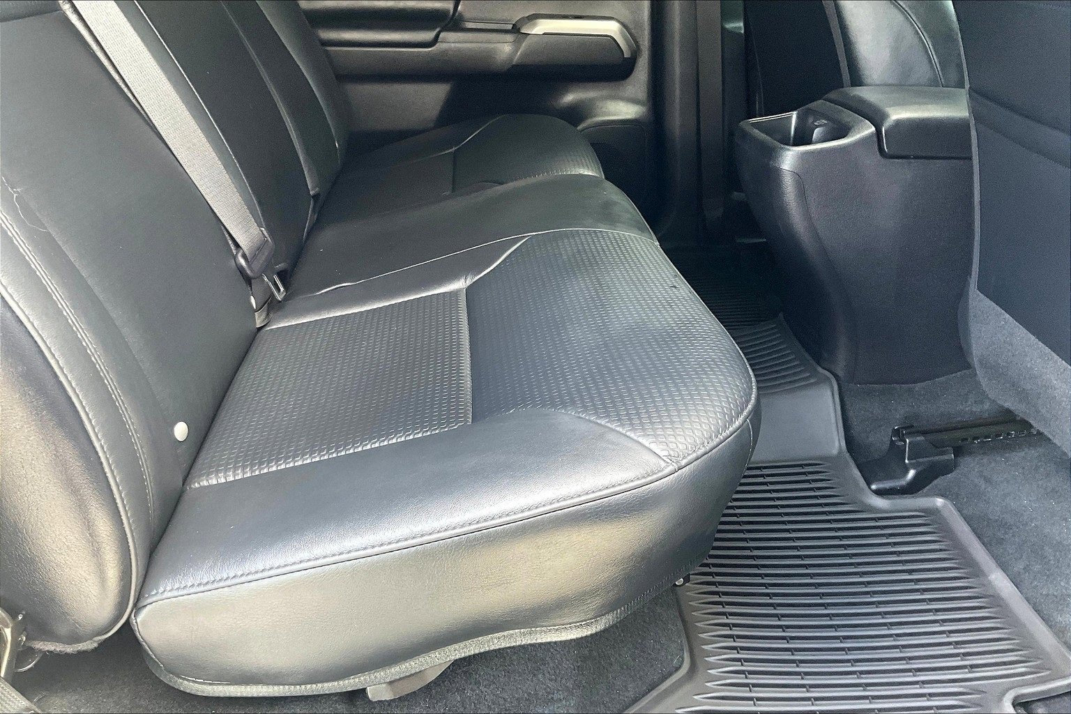 Used 2023 Toyota Tacoma Limited image 18