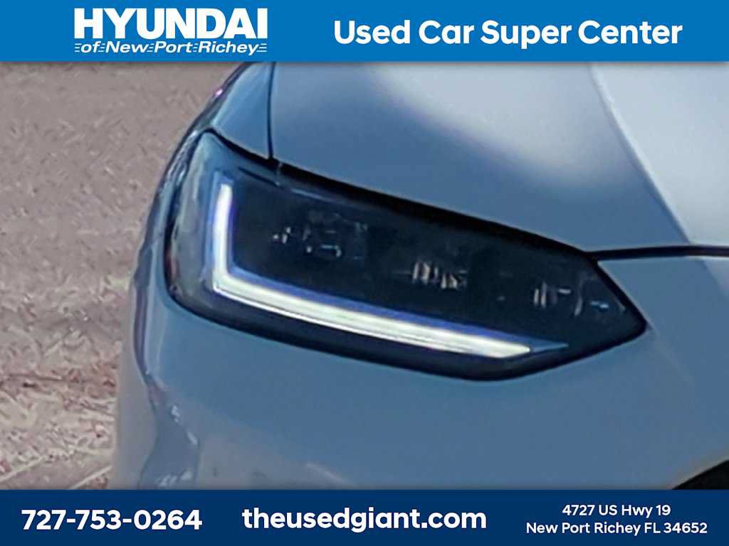 Used 2023 Honda HR-V EX-L image 9