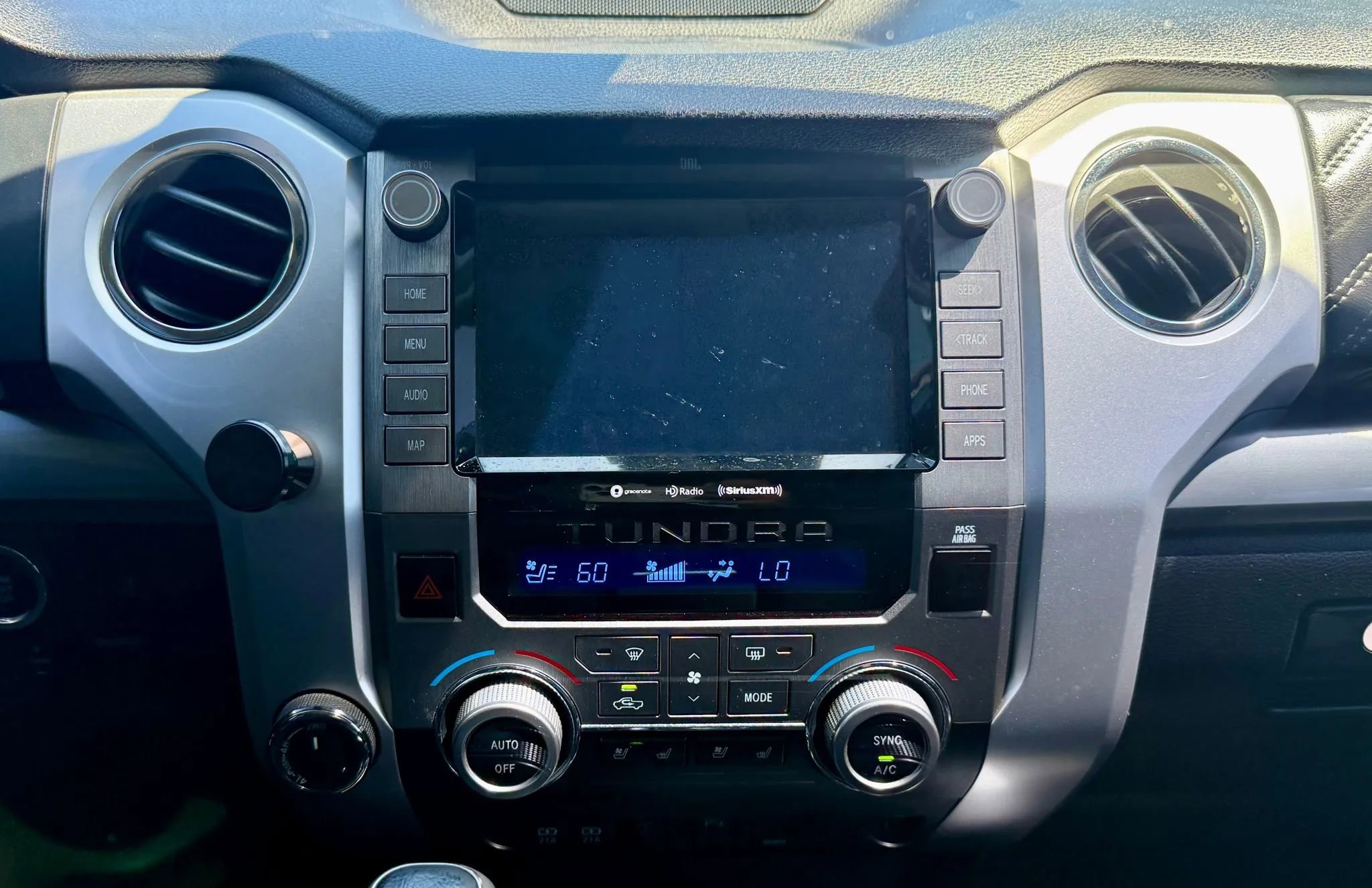 Used 2020 Toyota Tundra Platinum image 18