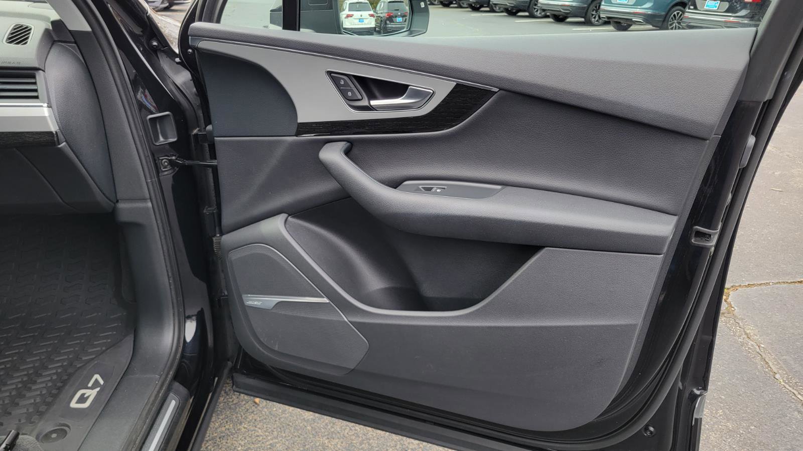 Used 2019 Audi Q7 2.0T Premium Plus w/ Premium Plus Package image 38