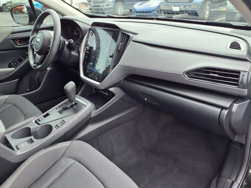 Used 2025 Subaru Crosstrek 2.0i Premium image 18