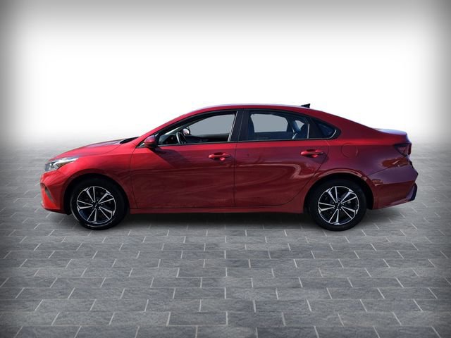 Used 2024 Kia Forte LXS FWD image 4