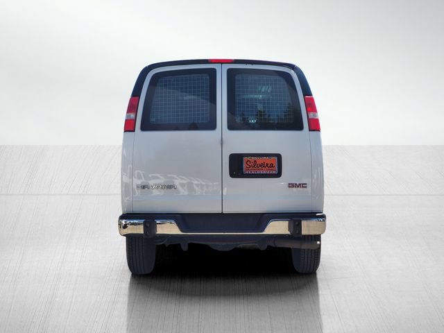 Used 2020 GMC Savana 2500 w/ Driver Convenience Package RWD image 5