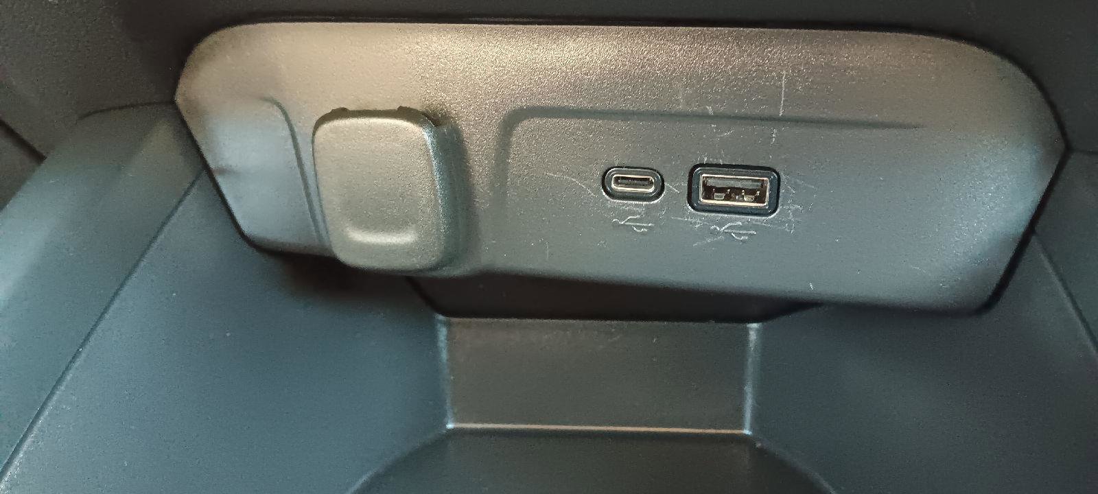 Used 2024 Chevrolet Trax RS w/ Driver Confidence Package image 22