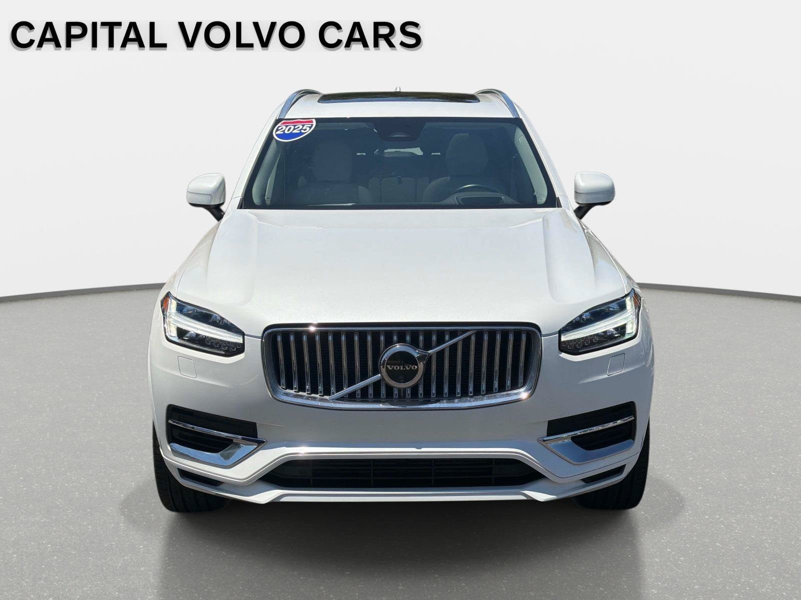 Used 2025 Volvo XC90 T8 Ultra w/ Protection Package Premier AWD/4WD image 2