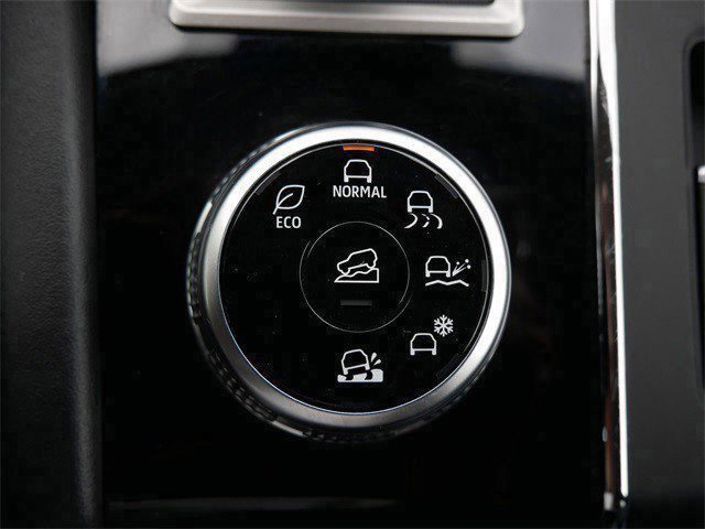 Used 2024 Mitsubishi Outlander SE image 23