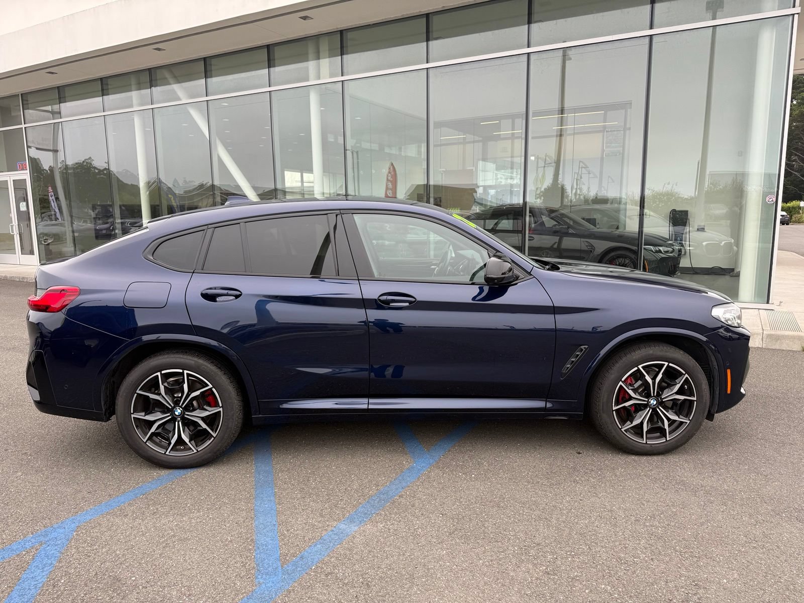 Used 2022 BMW X4 M40i AWD/4WD image 9
