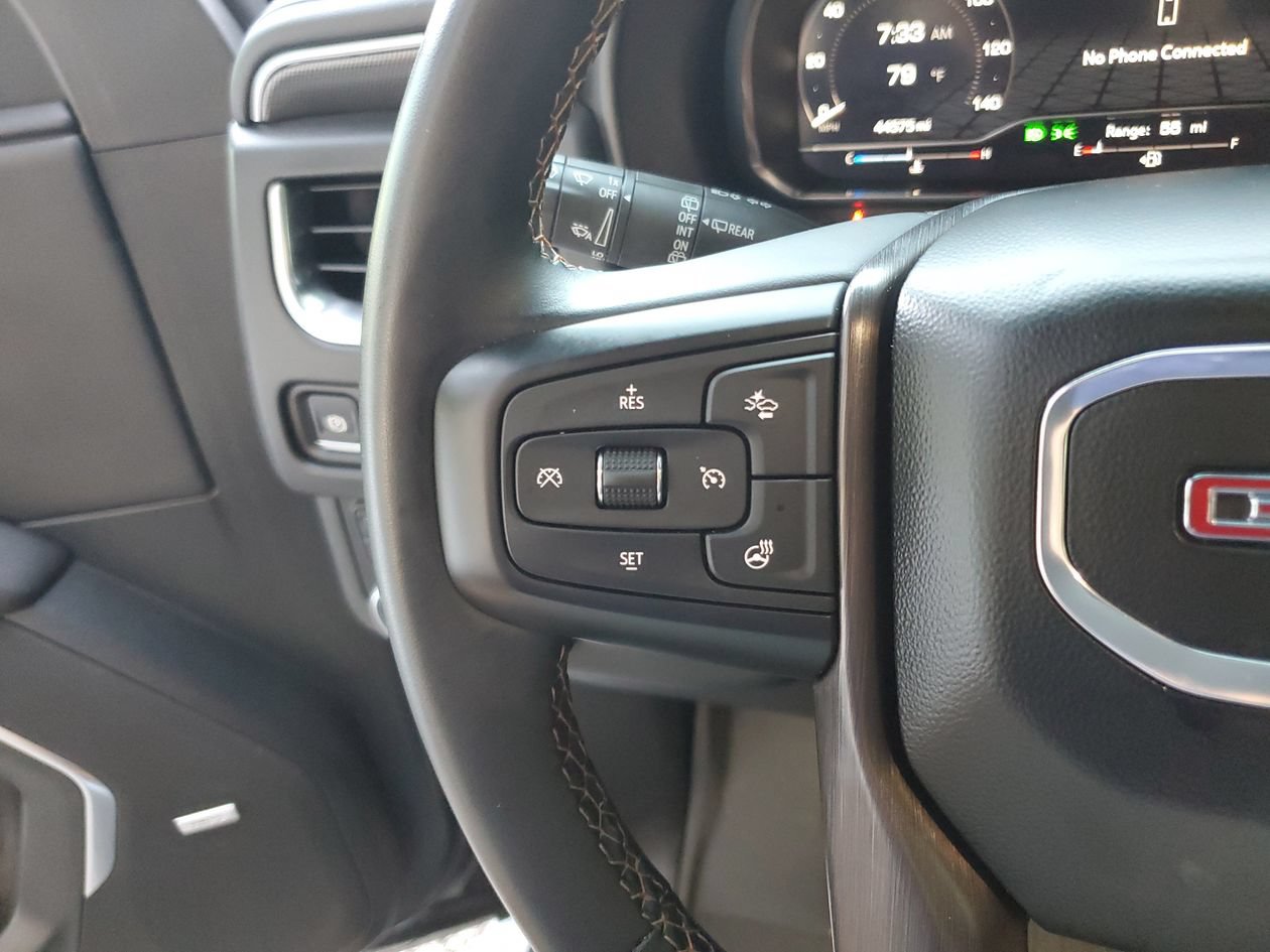 Used 2024 GMC Yukon AT4 w/ AT4 Premium Package AWD/4WD image 28