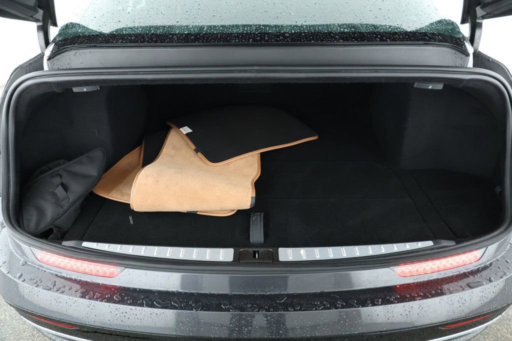 Used 2023 Lucid Air Touring image 23