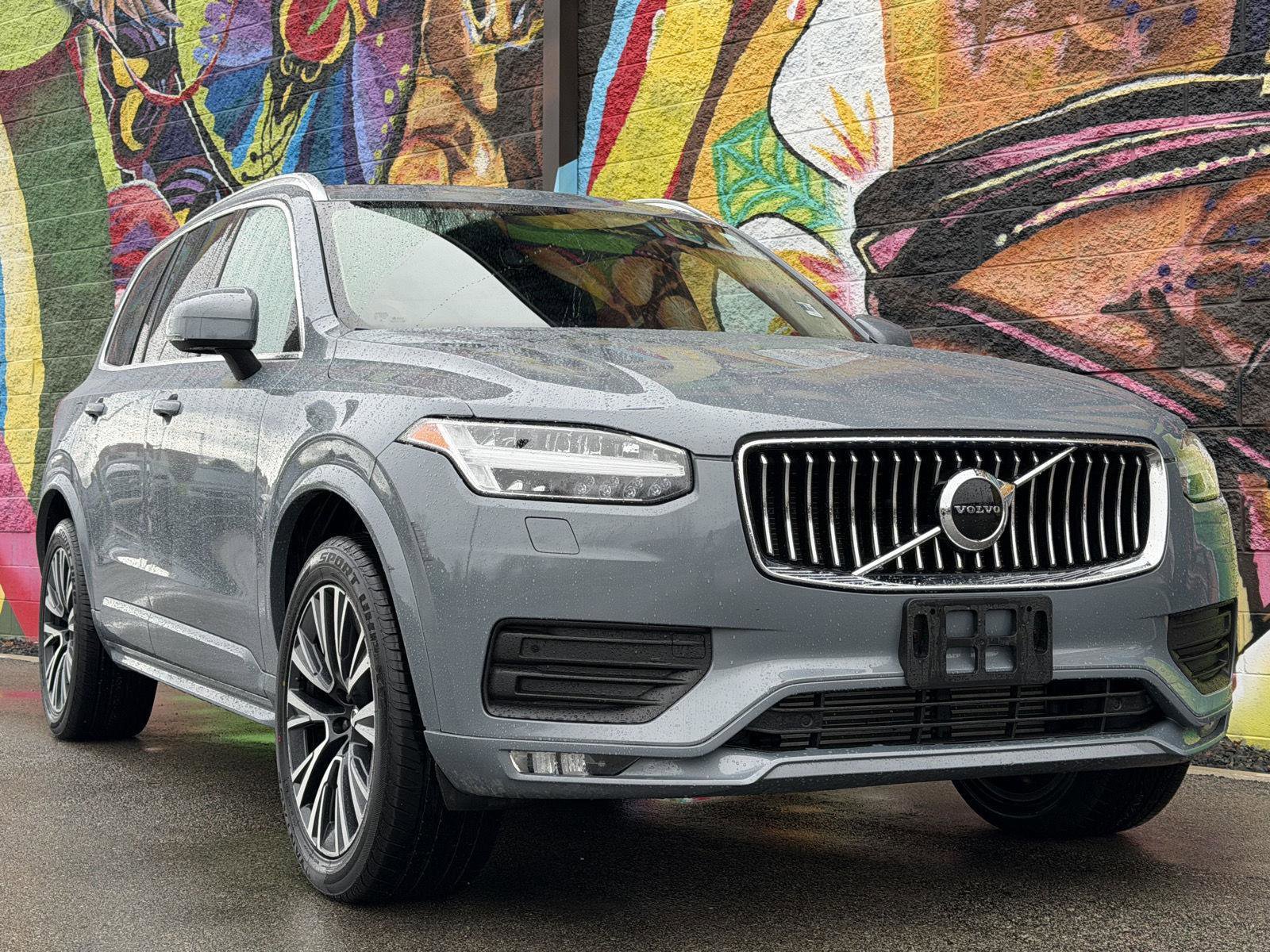 Used 2022 Volvo XC90 T6 Momentum w/ Climate Package AWD/4WD image 1