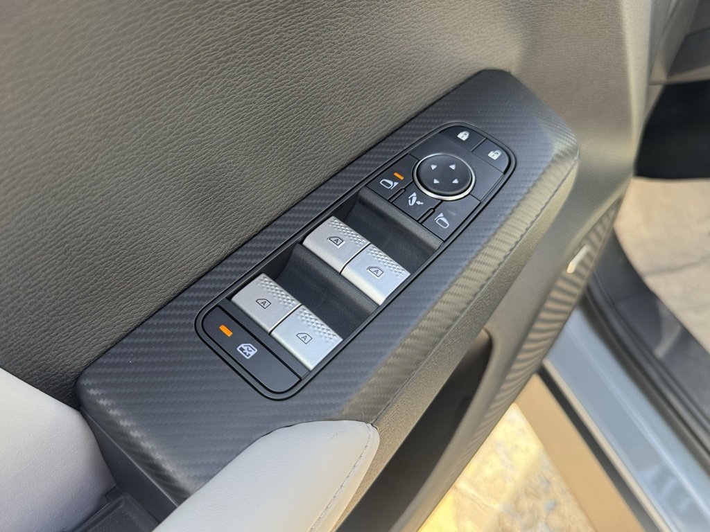 New 2026 Mitsubishi Outlander SE image 14