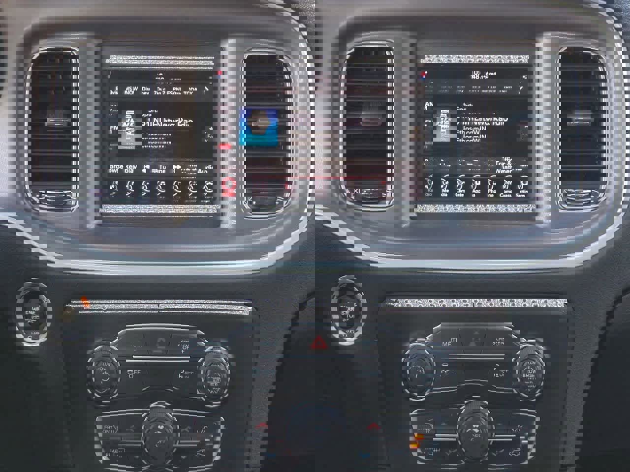 Used 2021 Dodge Charger SXT image 28