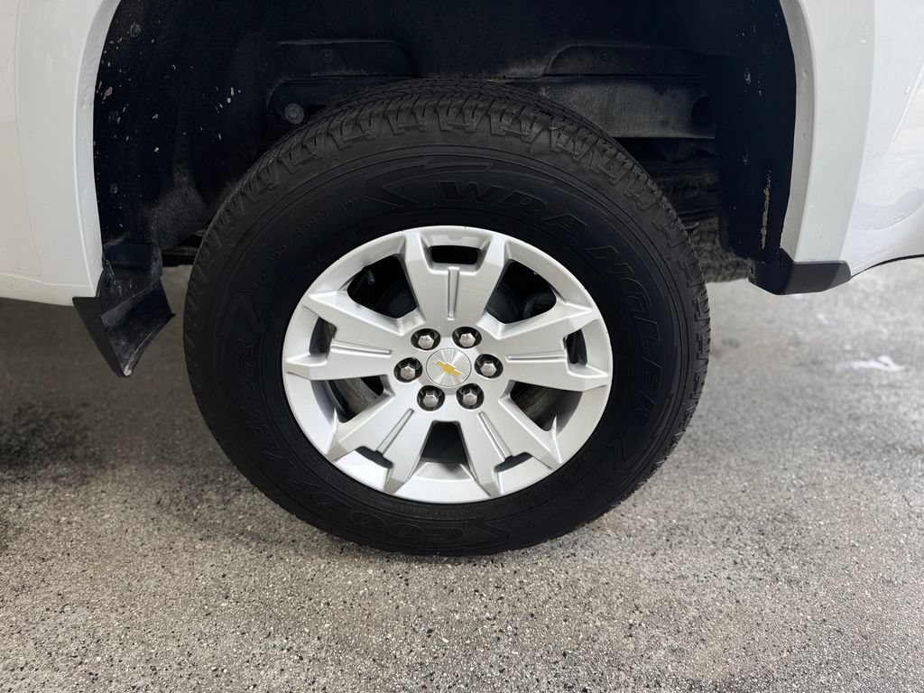 Used 2022 Chevrolet Colorado LT w/ Fleet Safety Package RWD image 23