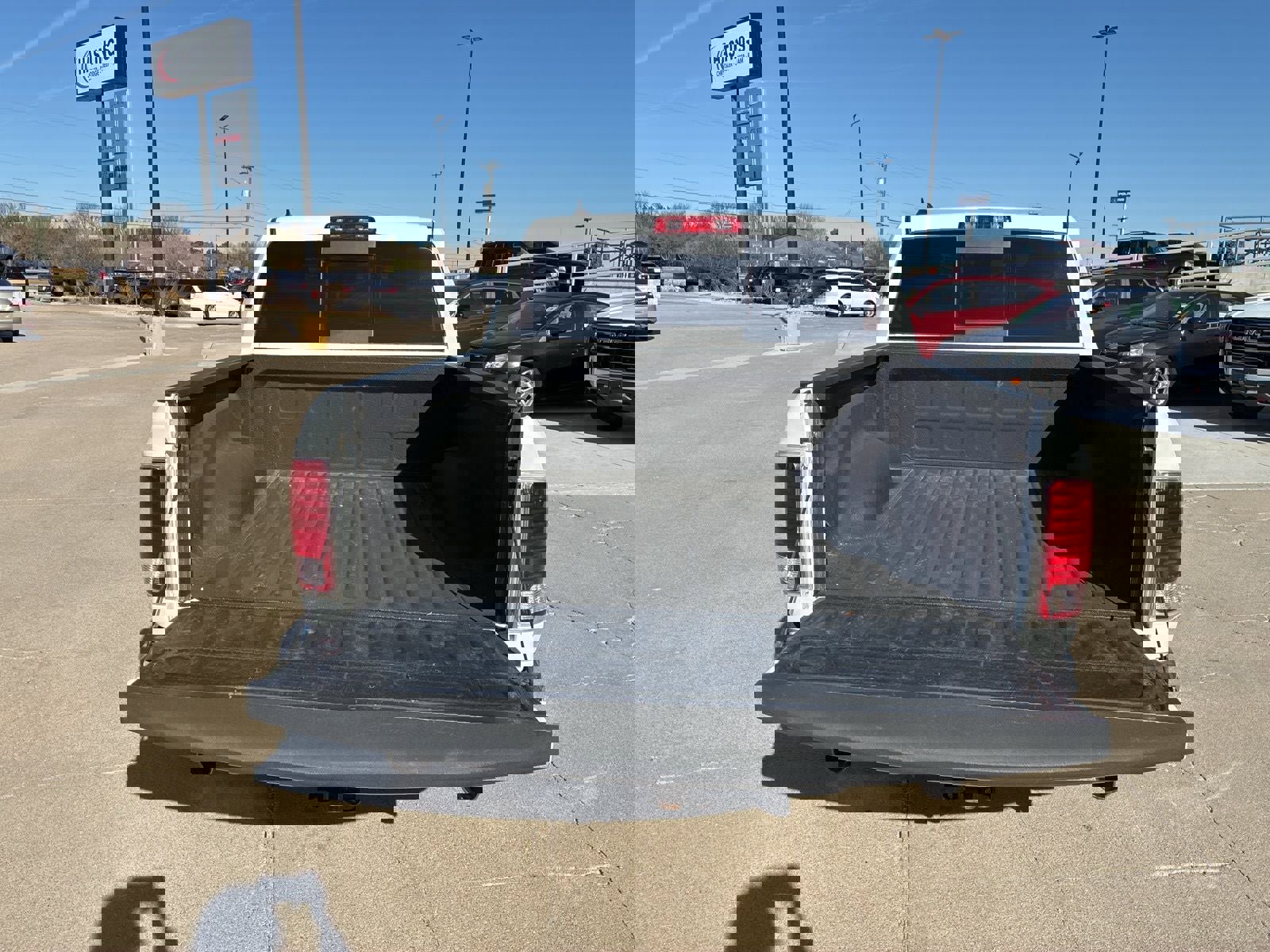 Used 2017 RAM 1500 Laramie w/ Convenience Group image 5