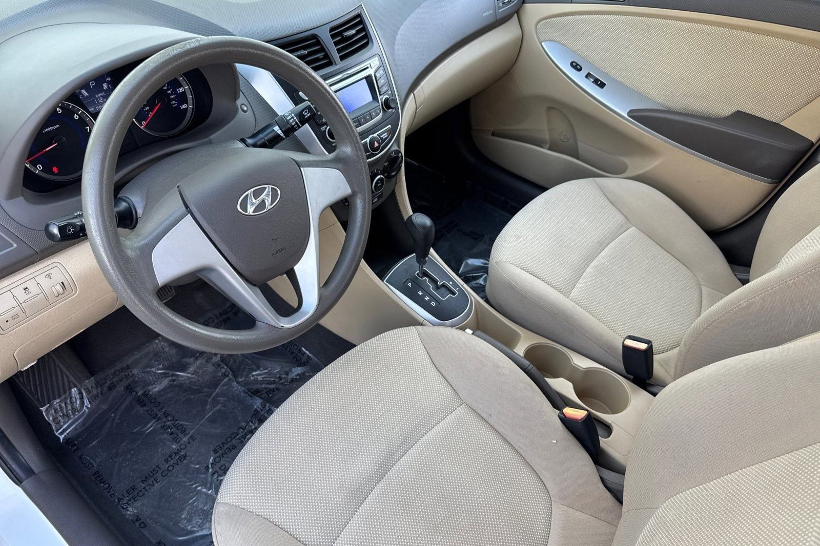 Used 2014 Hyundai Accent GLS image 4