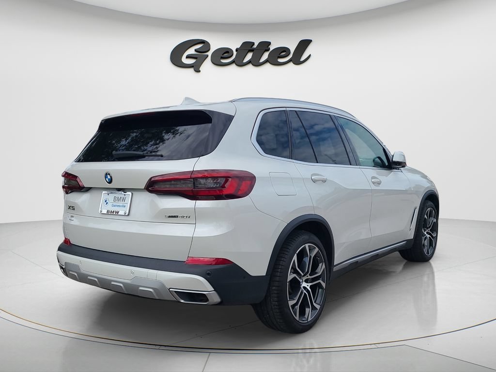 Used 2022 BMW X5 sDrive40i w/ Premium Package RWD image 9