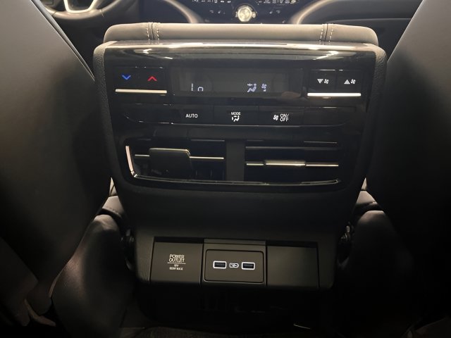 Used 2022 Acura MDX w/ Technology Package AWD/4WD image 21