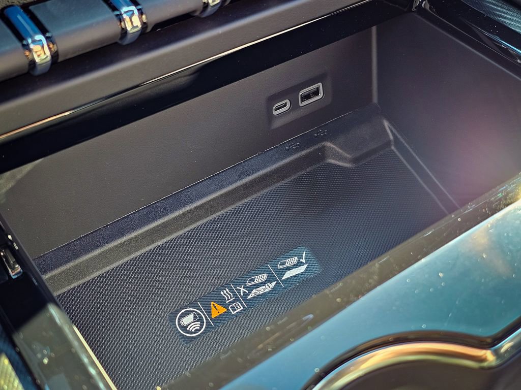 New 2026 GMC Yukon AT4 w/ AT4 Premium Plus Package image 30