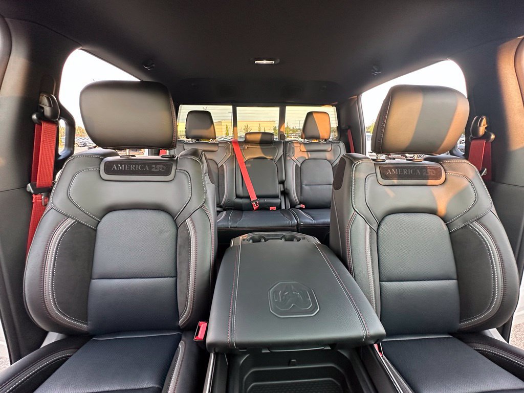 New 2026 RAM 1500 Laramie AWD/4WD image 39