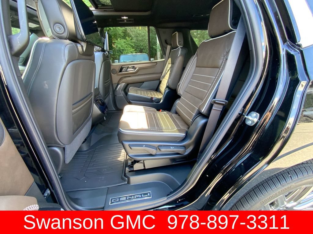 New 2026 GMC Yukon Denali Ultimate w/ LPO, Floor Liner Package AWD/4WD image 25
