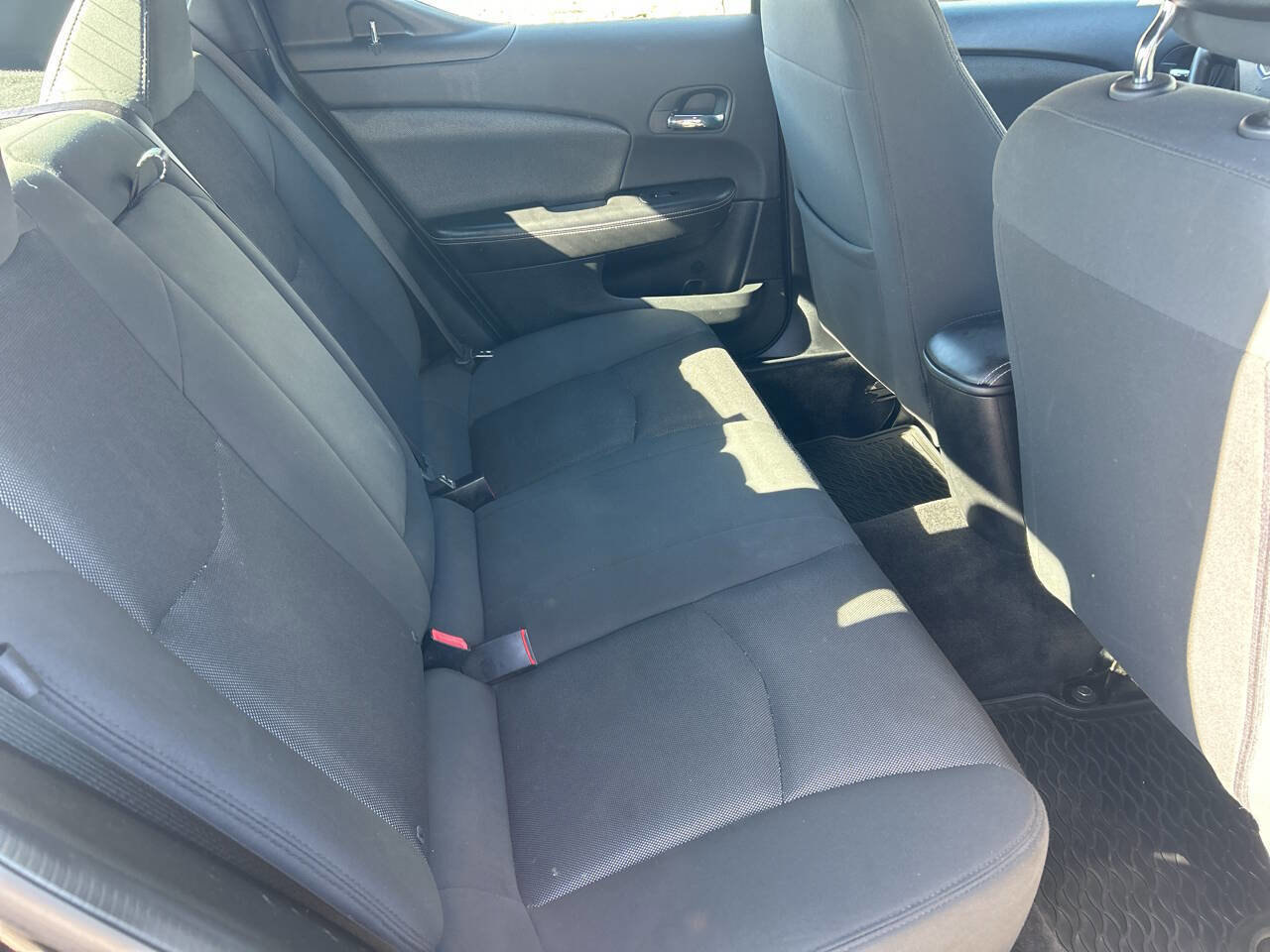 Used 2013 Dodge Avenger SE FWD image 19