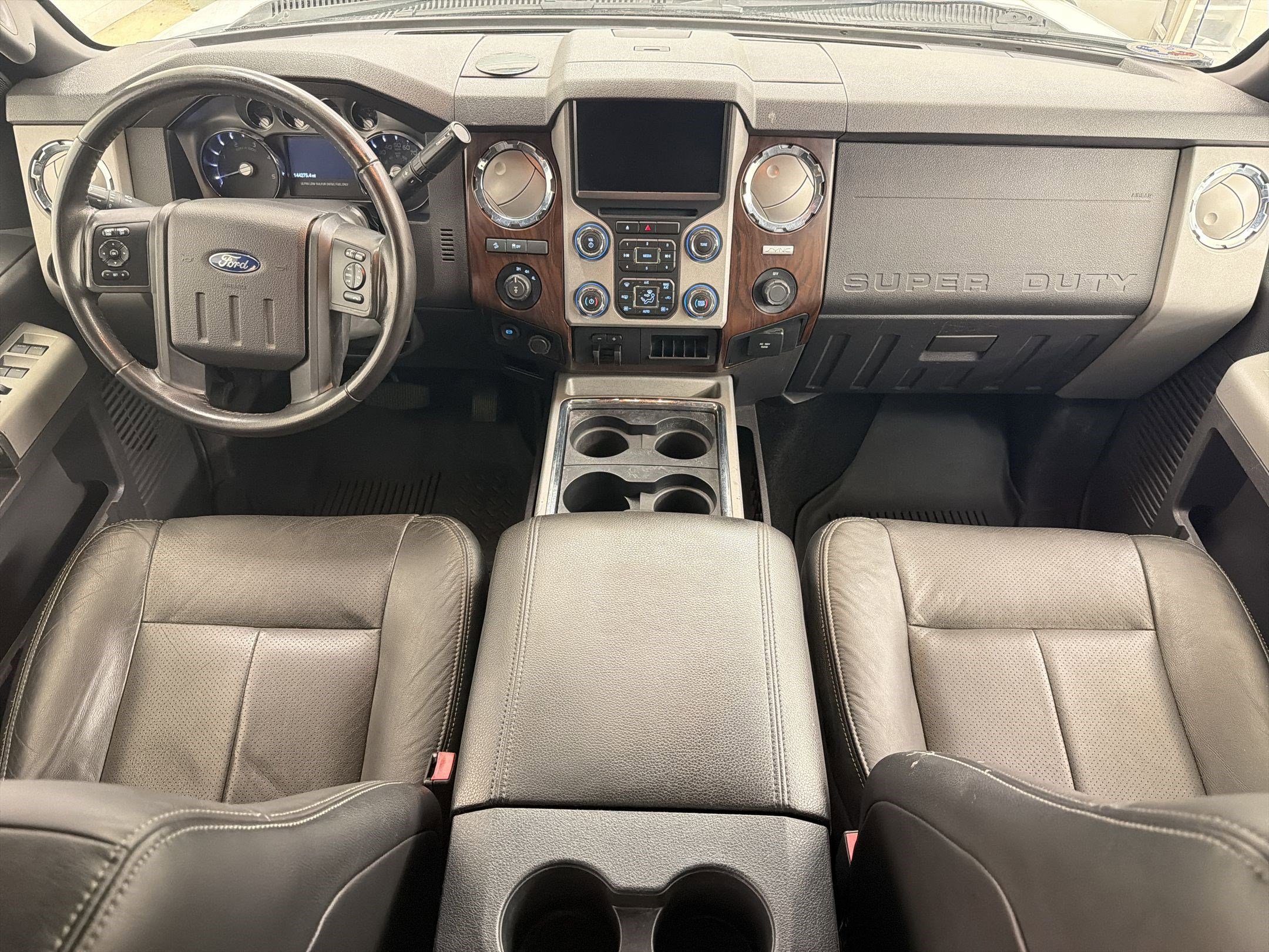 Used 2015 Ford F250 Lariat w/ FX4 Off-Road Package AWD/4WD image 14