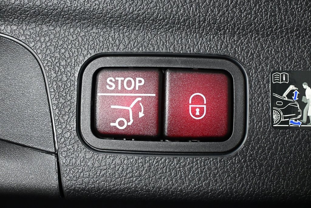 Certified 2025 Mercedes-Benz GLE 53 AMG 4MATIC image 31