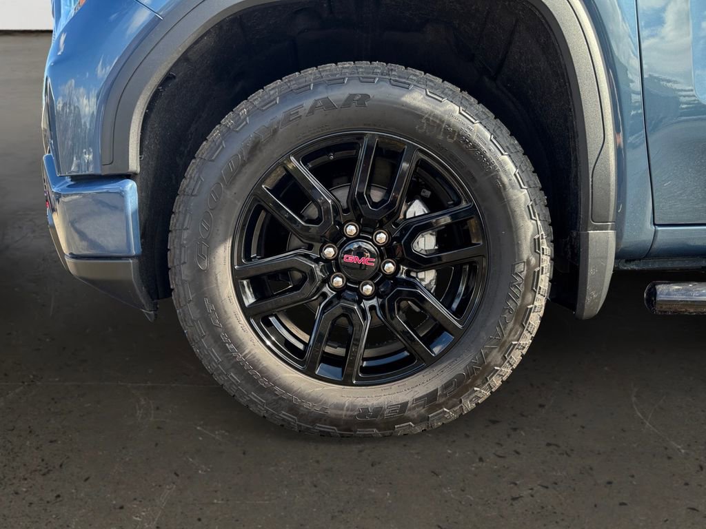 Used 2026 GMC Sierra 1500 Elevation image 10