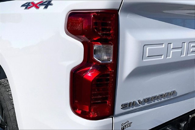 Used 2026 Chevrolet Silverado 1500 LT AWD/4WD image 29
