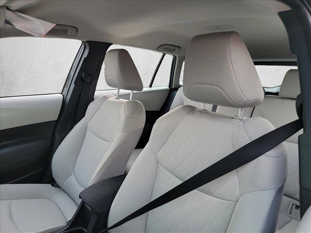 Used 2025 Toyota Corolla Cross L image 13