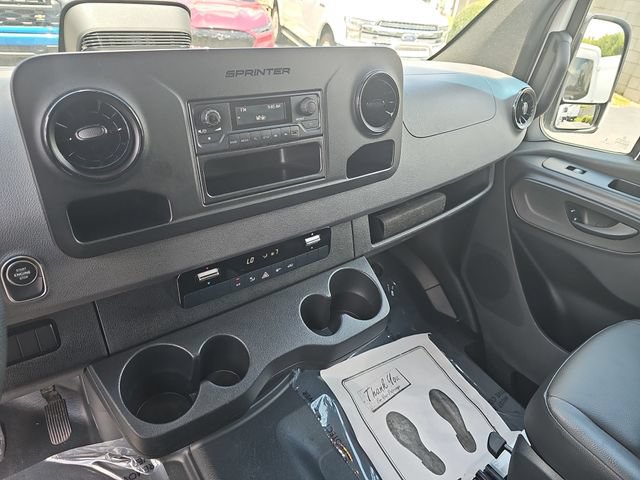 Used 2025 Mercedes-Benz Sprinter 2500 image 20