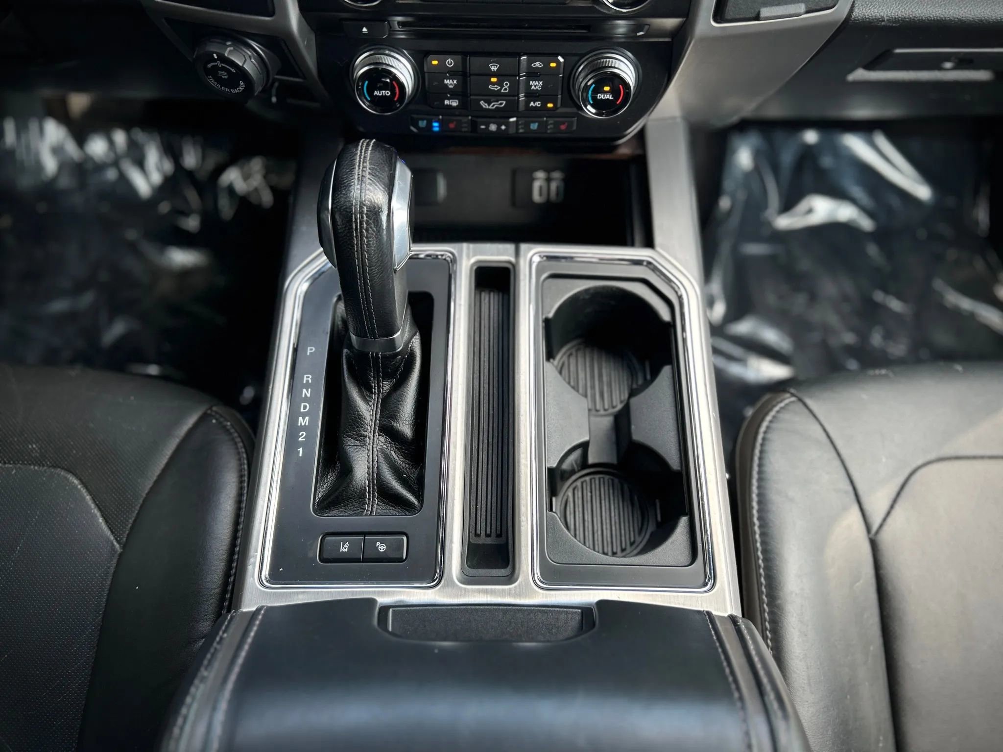 Used 2016 Ford F150 Platinum w/ Equipment Group 701A Luxury image 28