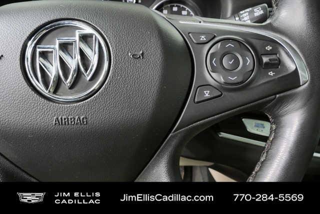 Used 2018 Buick Enclave Premium w/ Experience Buick Package FWD image 11