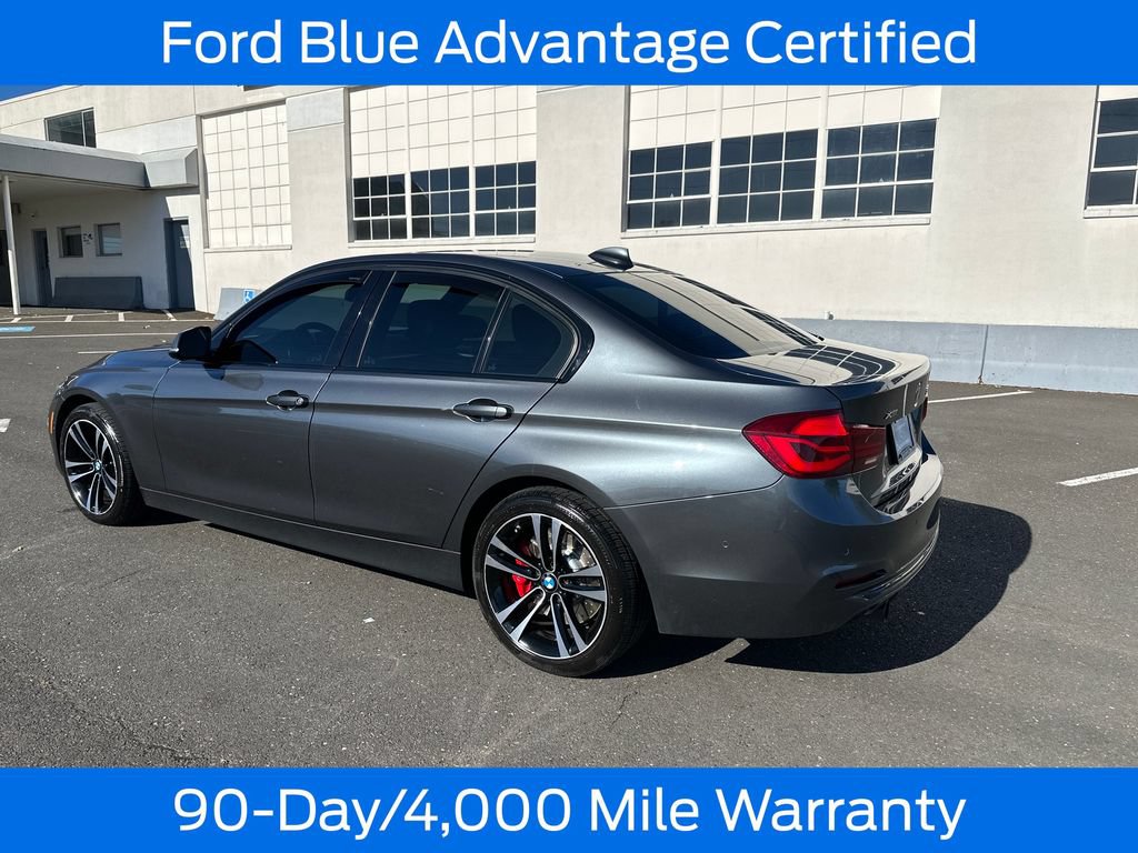 Used 2018 BMW 340i xDrive Sedan AWD/4WD image 5