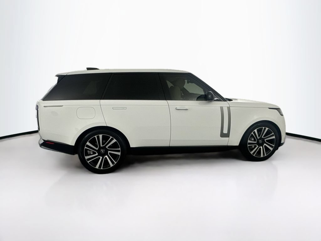 Certified 2023 Land Rover Range Rover SE AWD/4WD image 4