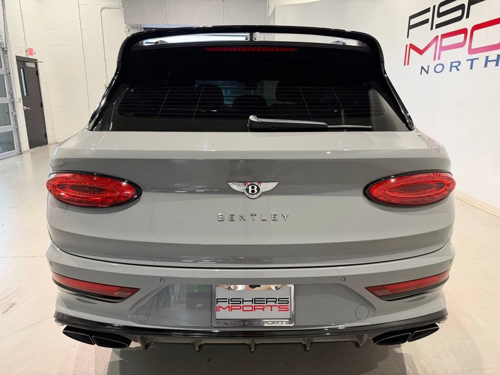 Used 2022 Bentley Bentayga AWD/4WD image 9