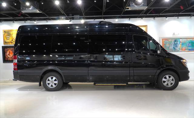 Used 2018 Mercedes-Benz Sprinter 2500 image 2